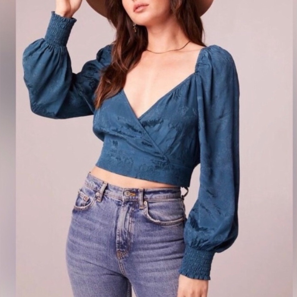 NWT Band of the Free ~ Small ~ Teal Floral Cropped Puff-Sleeve Wrap Blouse
